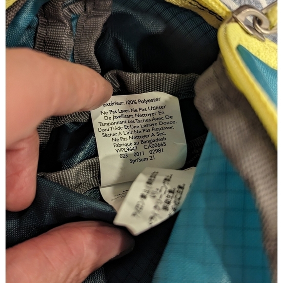 Eddie Bauer Color Block Stowaway Convertible Fanny Pack - Picture 7 of 7